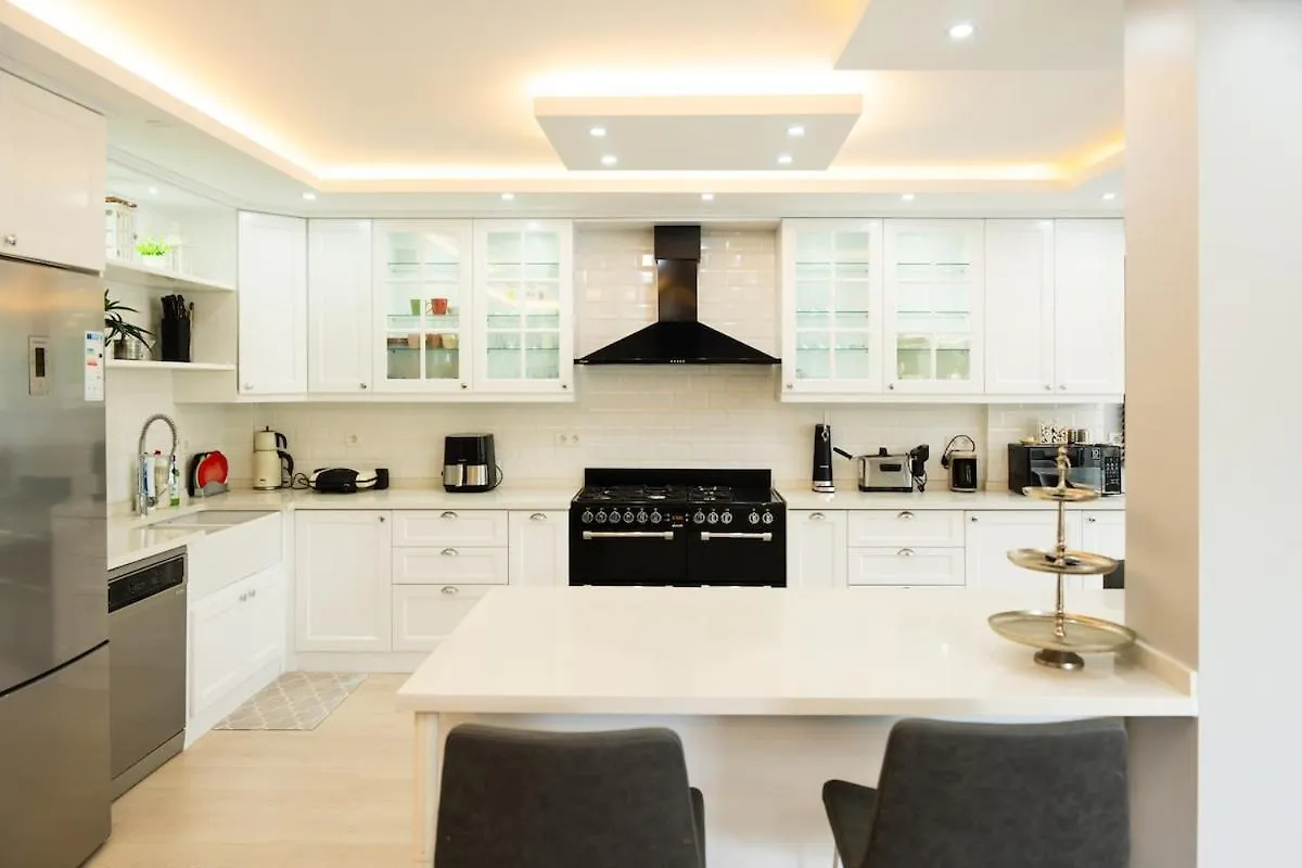 Villa Moon - Tranquil 3Br Villa With Private Pool كويجيز
